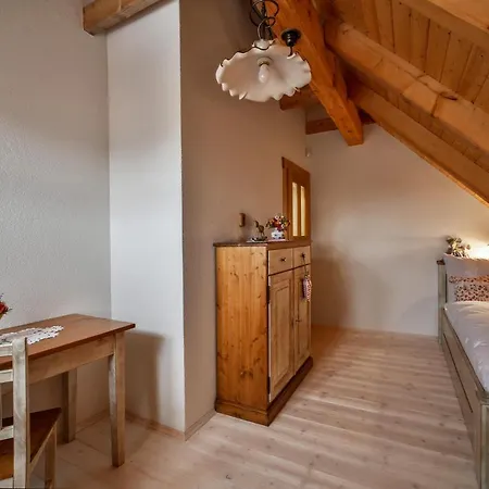 펜션 Roubenka Stepanka